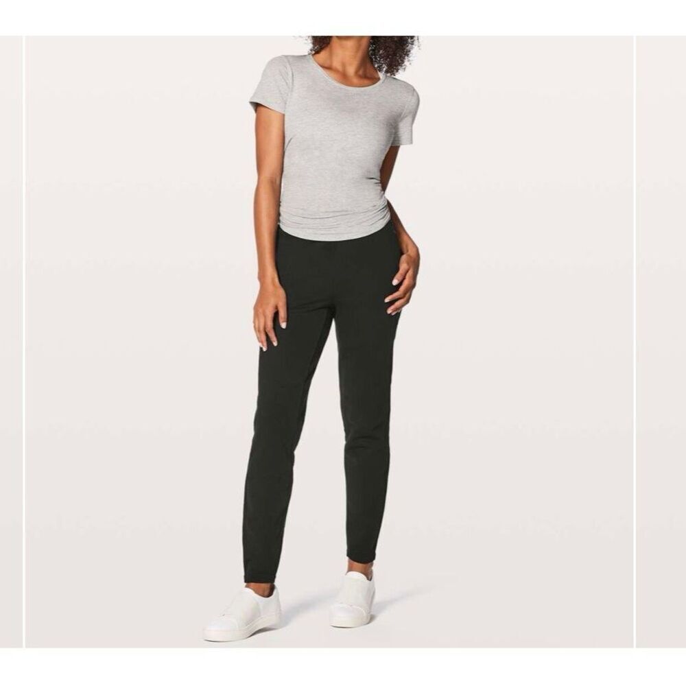 Lululemon Free To Roam Jogger *30" size 6